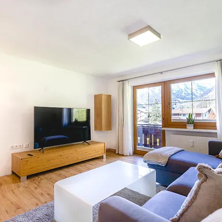 Apartment Alpenluxus' Panorama With Car Park And Mountain View Mayrhofen